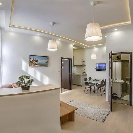 Szechenyi Renovated 2Br At Danube River بودابست المظهر الخارجي الصورة
